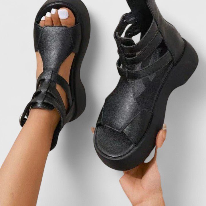 Women's Gladiator Platform Buckle-Strap Open-Toe Sandals - Schwarz