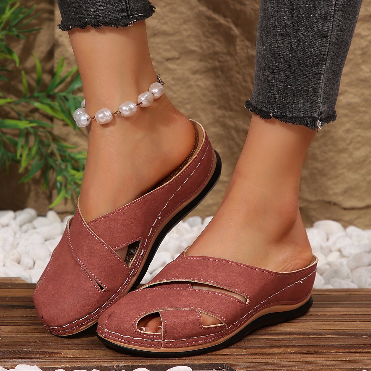 Women's Slip-On Cutout Comfort Slide Sandals Round Toe