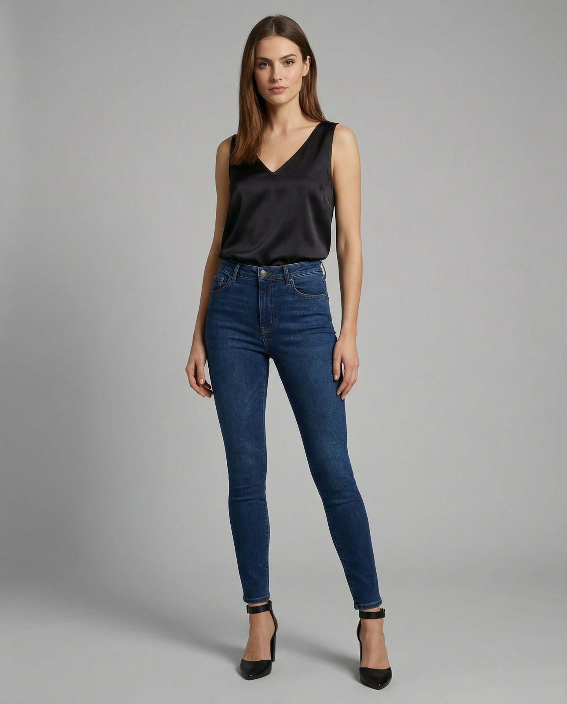 Women's Relaxed-Fit Satin V-Neck Wide-Strap Camisole Top